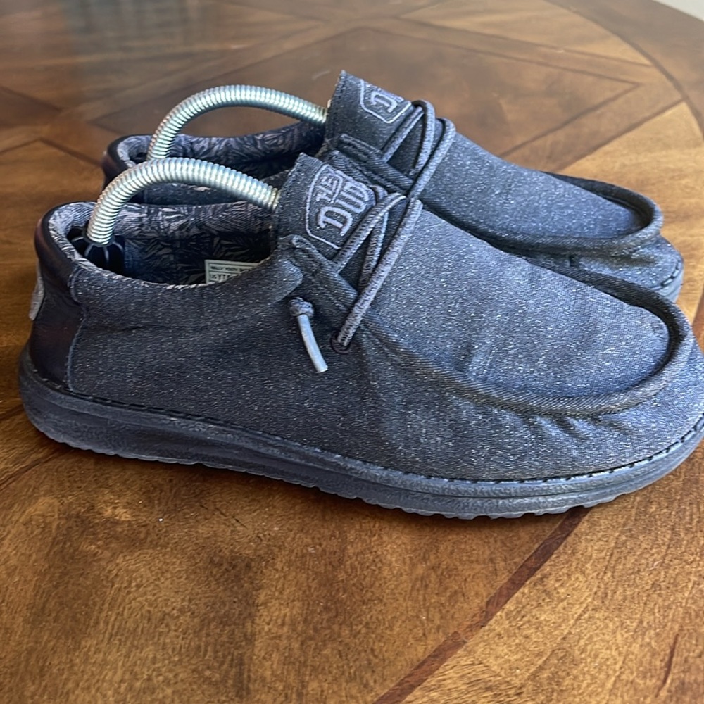 Hey Dude Wally Youth Basic Black Kids Comfort Slip On Shoes Size 6
